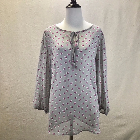 🦋Pleione Nordstrom Floral Keyhole Tie Blouse - Picture 2 of 8